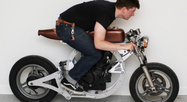 Теперь гоночный мотоцикл можно скачать из интернета